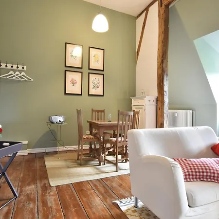 Nahe Ostsee Kuehlungsborn, Cleaning Included Apartman